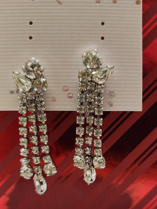 Vintage Crystal Dangle Rhinestone Clip-on Three Strand Sparkle Bling - Picture 2 of 8